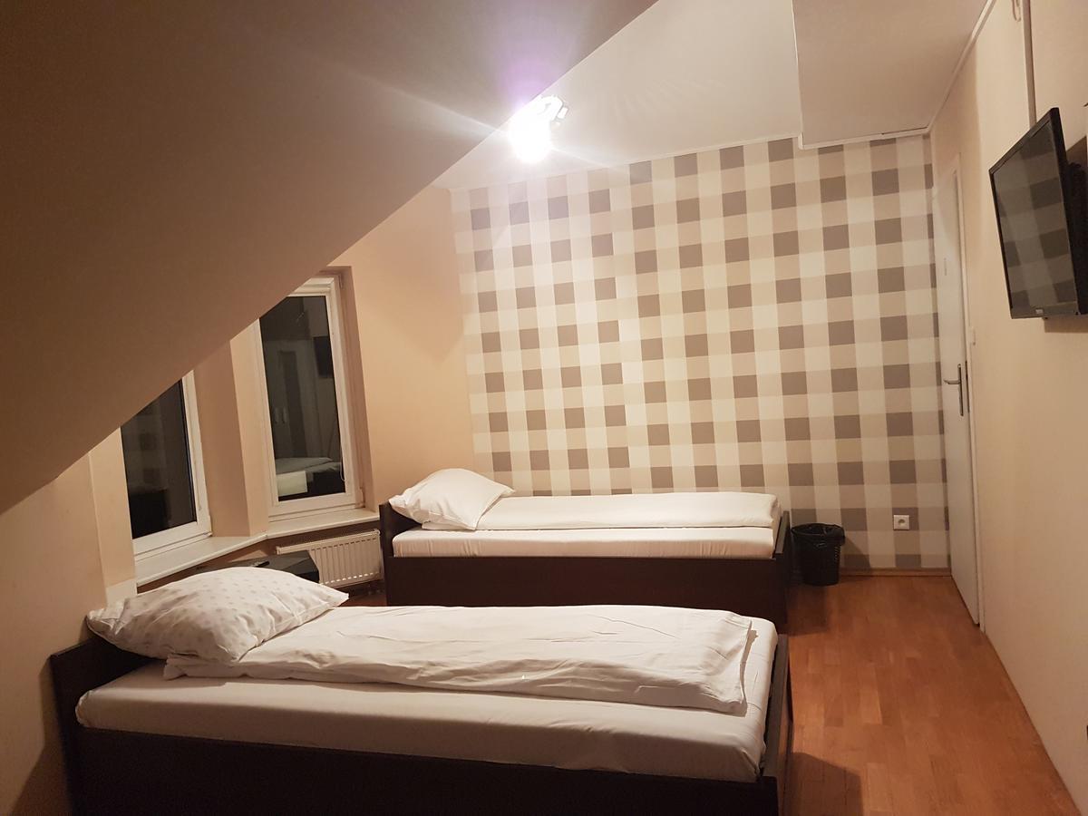 华沙 杜斯卡旅馆旅舍 外观 照片